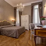 Hotell Mezzo Pozzo 2*