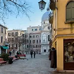Mezzo Pozzo Venedig