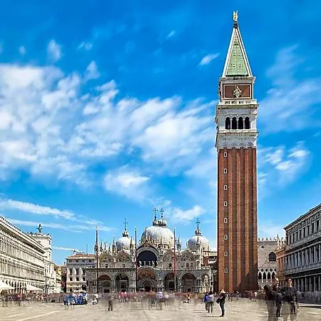 فندق Mezzo Pozzo