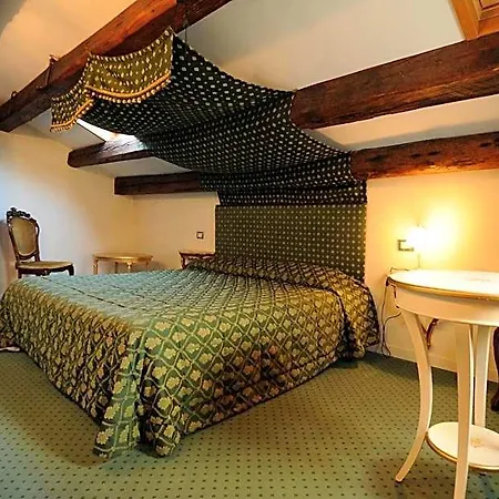 Mezzo Pozzo Hotel Venice