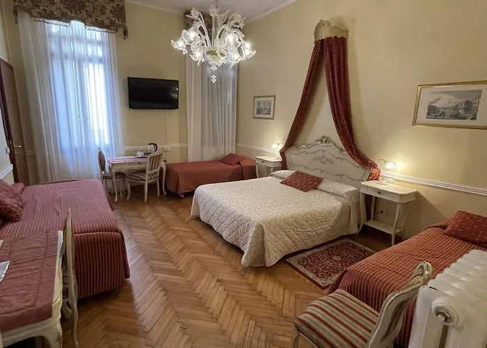 ホテル メッツォ ポッツォ 2*