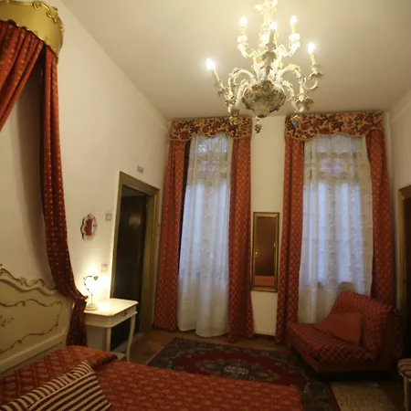 Mezzo Pozzo البندقية