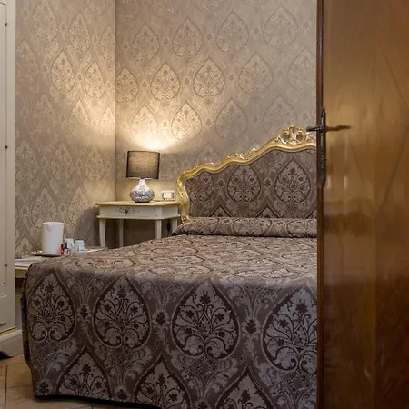 Mezzo Pozzo فندق