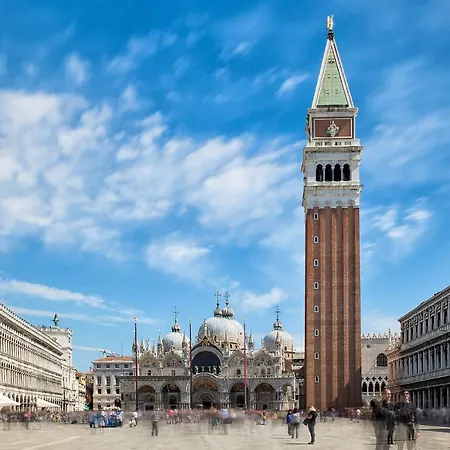 فندق Mezzo Pozzo