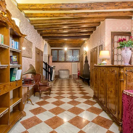 Mezzo Pozzo 2* ונציה