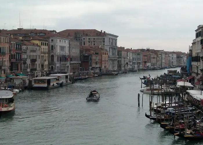 Mezzo Pozzo 2* Venise